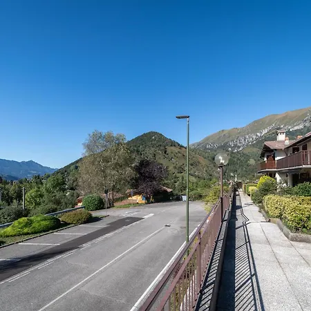 A Schiera Con Giardino Privato Lägenhet Castione della Presolana